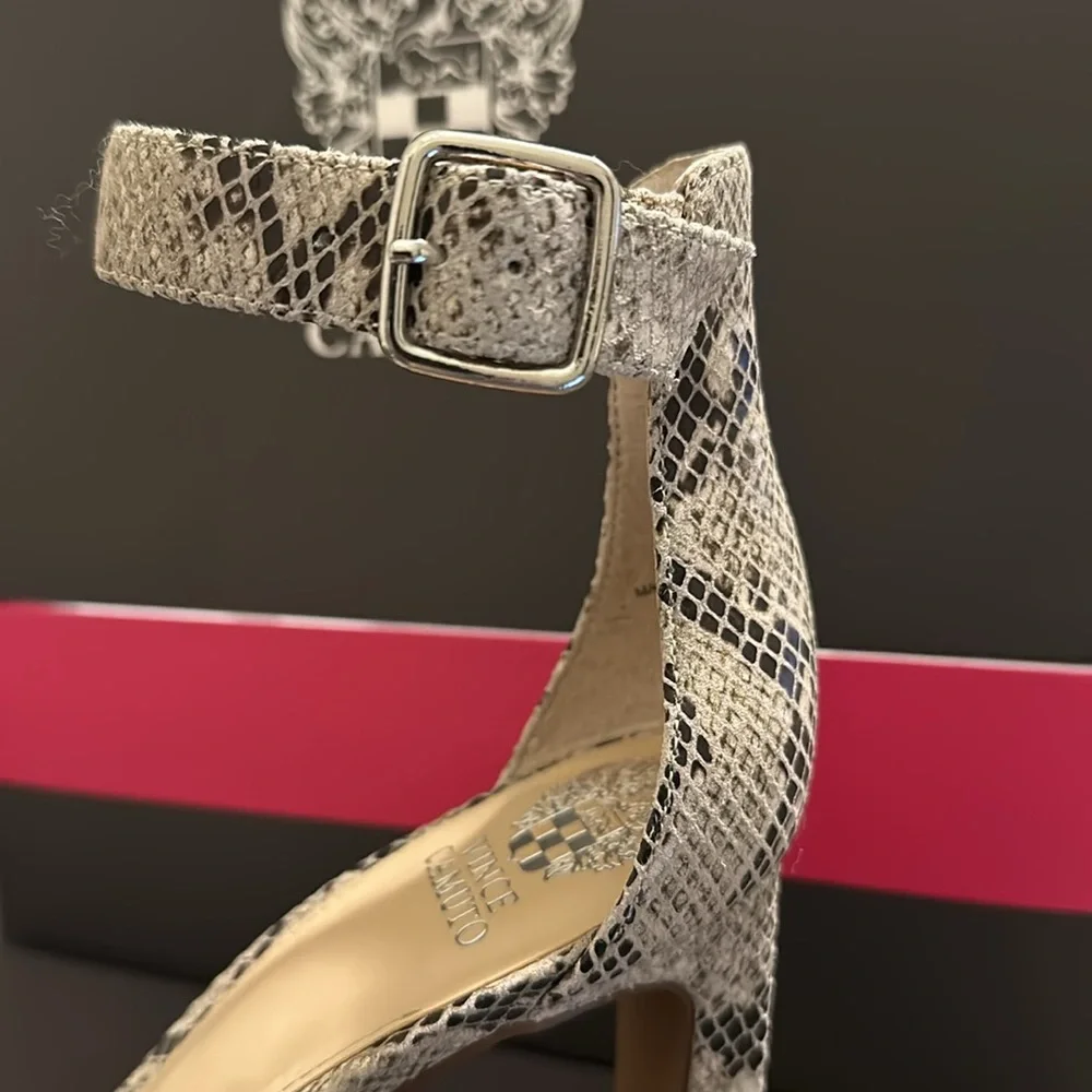 NEW Vince Camuto Women's Heeled Sandal sz 9 - Picture 3 of 6